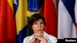  کاترین کولونا، وزیر امور خارجه فرانسه