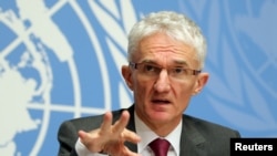 Mark Lowcock, secrétaire général adjoint de l'ONU aux affaires humanitaires et coordinateur des secours d'urgence (OCHA), lors d'une conférence de presse à Genève, en Suisse, le 4 décembre 2018.