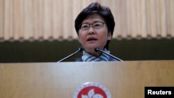 Pemimpin eksekutif Hong Kong Carrie Lam dalam konferensi pers di Hong Kong, 11 November 2019. 
