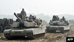 주한미군 제2보병사단 기갑부대가 지난 2013년 5월 연천에서 열린 한미합동도강훈련에 참가했다.