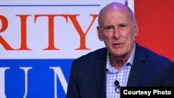 댄 코츠 미국 국가정보국장이 19일 '아스펜 안보포럼'에서 발언하고 있다. 사진 제공: Aspen Security Forum.