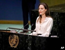 آنجلینا جولی