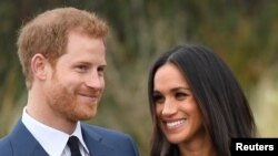 Le prince Harry et Meghan Markle à Kensington Palace à Londres, le 27 novembre 2017.