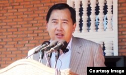 រូបឯកសារ៖ លោក សួស យ៉ារ៉ា អ្នកនាំពាក្យគណបក្សប្រជាជនកម្ពុជា ថ្លែងក្នុងពិធីសាធារណៈមួយកាលពីឆ្នាំ២០១៥។ (ទីភ្នាក់ងារព័ត៌មានកម្ពុជា AKP)