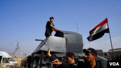 Iraqi Special Forces are fighting within a kilometer of Mosul and some have nudge just inside the city limits, in Bartilla, Iraq, Oct. 31, 2016. (J. Dettmer/VOA)