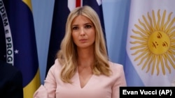 លោកស្រី Ivanka Trump ចូលរួម​ក្នុង​កិច្ចប្រជុំ Women's Entrepreneurship Finance ដែល​ជា​ផ្នែក​មួយ​នៃ​កិច្ចប្រជុំ​កំពូល G20 កាលពី​ថ្ងៃទី៨ ខែកក្កដា ឆ្នាំ២០១៧ ក្នុង​ក្រុង Hamburg ប្រទេស​អាល្លឺម៉ង់។