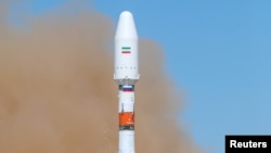 ماهواره خیام که روسیه آن را به فضا فرستاد. 