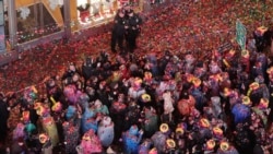 Tradicionalna gužva na Tajms skveru za doček Nove godine