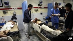 شماری از زخمیان حملۀ انتحاری روز شنبه در کابل حین تداوی در یکی از شفاخانه های شهر کابل