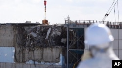 រូបឯកសារ៖ អាគារ​ម៉ាស៊ីន​រេអាក់ទ័រ​ នៅ​ក្រុង Fukushima ប្រទេស​ជប៉ុន​ដែល​រង​ការ​វាយ​ប្រហារ​ដោយ​រលក​យក្ស​ស៊ូណាមី កាល​ពី​ឆ្នាំ​២០១៦។