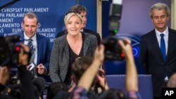 Fransiya Milliy fronti partiyasi rahbari Marin Le Pen 