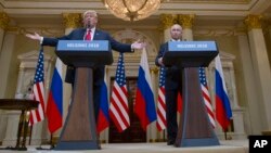 Predsednik Tramp na zajedničkoj konferenciji za novinare Vladimirom Putinom na zajedničkoj konferenciji za novinare u predsedničkoj palati u Helsinkiju (Foto: AP/Pablo Martinez Monsivais)