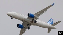 The Bombardier CS 300 performs its demonstration flight during the Paris Air Show, at Le Bourget airport, north of Paris, June 15, 2015.