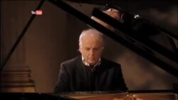 حضور رهبر ارکستر سمفونیک برلین در تهران جنجال برانگیز شد