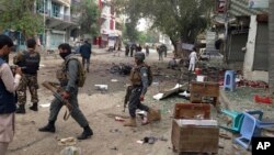 در حملۀ انتحاری روز شنبۀ شهر جلال آباد ۳۵ تن کشته و ۱۲۵ نفر دیگر مجروح شد.