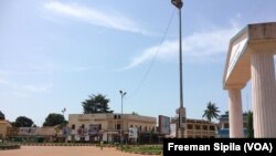 Bangui, ville morte, le 24 octobre 2016. (VOA/Freeman Sipila)