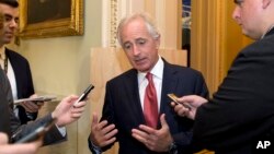 밥 코커 미 상원 외교위원장. (자료사진)