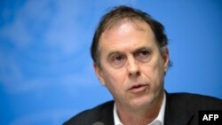 FILE - U.N. High Commissioner for Human Rights spokesperson Rupert Colville gives a press briefing in Geneva, Jan. 29, 2016
