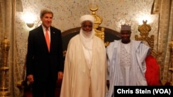 From left, U.S. Secretary of State John Kerry stands with Sultan of Sokoto Sa'adu Abubakar and Governor of Sokoto State Aminu Tambuwal in Sokoto, Nigeria, Aug. 23, 2016.
