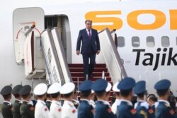Emomali Rahmon Tojikistonni 1994-yildan beri boshqarib kelmoqda