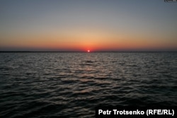 Kichik Orolda tong otmoqda. Qizilo‘rda viloyati, 4-iyul, 2024