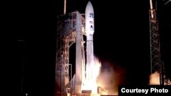 Dinas cuaca AS, NOAA meluncurkan satelit generasi baru, GOES-R dari Cape Canaveral, Florida, pada hari Sabtu (19/11).