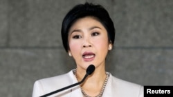 PM Thailand Yingluck Shinawatra mengatakan tidak akan menyerah pada tuntutan oposisi agar mundur dari jabatannya (foto: dok).