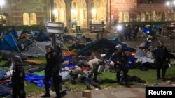 Masu Zanga-zangar Goyon Falasdinu A Jami'ar California