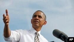 Presiden Barack Obama berbicara mengenai penghentian operasi pemerintah AS dalam kunjungan ke Maryland (3/10).