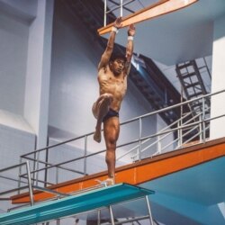 លោក Jordan Pisey Windle អាយុ​ ២២​ឆ្នាំ គឺជា​អត្តពលិក​អូឡាំពិក​លោតទឹកអាមេរិក​ដើម​កំណើត​ខ្មែរ ​តំណាង​ឲ្យ​សហរដ្ឋ​ក្រុម​កីឡាករ​អាមេរិកនៅក្នុងការប្រកួតកីឡាអូឡាំពិក តូក្យូ ២០២០។