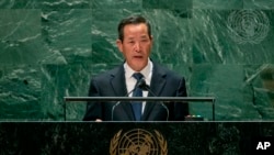 김성 유엔주재 북한대사가 2021년 뉴욕 유엔본부에서 진행된 제76차 유엔총회에서 연설하고 있다.