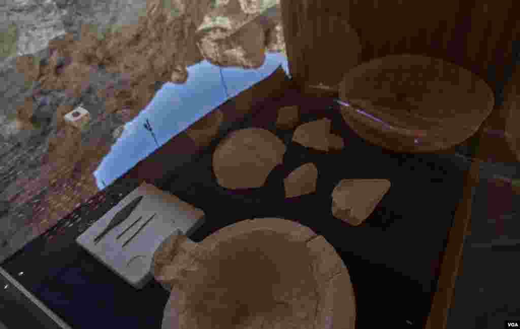 Tools on display that the ancient Egyptian workmen used to sew the coverings for royal coffins. (H. Elrasam/VOA) 