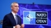 Sekretaris Jenderal NATO Jens Stoltenberg dalam konferensi pers di markas besar Aliansi di Brussels, Belgia 12 Januari 2022. (REUTERS/Johanna Geron)