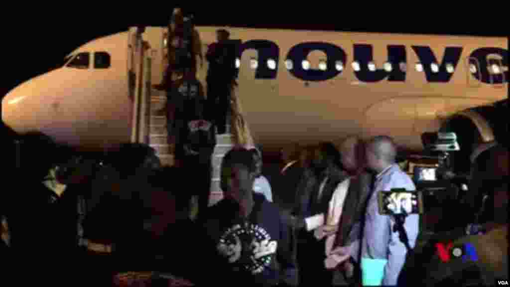 6 décembre: Au Mali, 152 maliens ont été rapatriés de la Libye. 