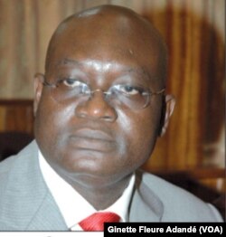George Bada, actuel président intérimaire du parti à Cotonou. (VOA/Ginette Fleure Adandé)