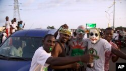 Des manifestants de l'opposition, Conakry, 8 octobre 2015