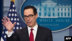 Menteri Keuangan Amerika Serikat Steven Mnuchin sdi Gedung Putih, Washington DC, 11 Januari 2018. 