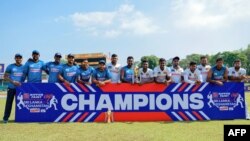 بازیکنان سریلانکایی پس از پیروزی در مقابل افغانستان 