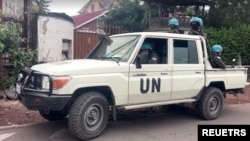 Kikosi cha kulinda amani cha MONUSCO kikiwaondoa wafanyakazio wa UN huko Goma DRC Januari 25, 2025. Picha na Reuters