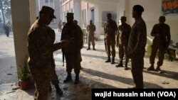 Peshovarda 16-dekabr kuni toliblar sodir etgan otishma va portlashlar qariyb 150 o'quvchi va muallimni hayotdan olib ketgan edi.