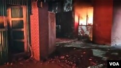 ৫ ফেব্রুয়ারি রাতে বিক্ষোভকারীরা আরেক বর্ষীয়ান রাজনীতিবিদ আওয়ামী লীগের উপদেষ্টা পরিষদ সদস্য ও ভোলা-১ আসনের সাবেক সংসদ সদস্য তোফায়েল আহমেদের ভোলার গাজীপুর সড়কে অবস্থিত বাসভবন ভাঙচুর করে ও তাতে আগুন দেয়।