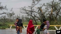 Wasu masu tserewa daga guguwar Ian a Cuba