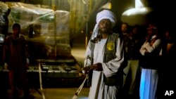 Shehena iliyobeba bidhaa na vifaa vya msaada.