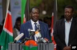 Kenya's opposition leader Raila Odinga makes a statement to the media in Nairobi, Oct. 31, 2017.