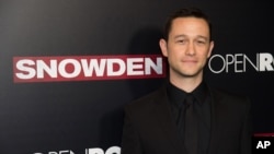 Aktyor Jozef Gordon-Levitt Edvard Snouden rolini ijro etdi