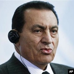 Bush: Mubarak Informed US that Iraq Had Biological Weapons