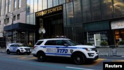 Два импчимента во неговата политичка кариера, а досега неосудуван. Доналд Трамп стана првиот поранешен претседател на САД кој се соочува со кривични пријави. 