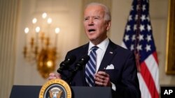 조 바이든 미국 대통령이 27일 백악관에서 기후변화 문제 등에 관해 연설했다.