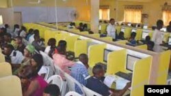 Dalibai Na Rubuta Jarabawar shiga jami'a ta JAMB A Najeriya