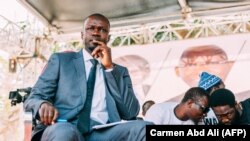 Le candidat à la présidentielle sénégalaise, Ousmane Sonko lors d'un débat de campagne à Dakar, le 21 février 2019, à quelques jours de l'élection présidentielle.